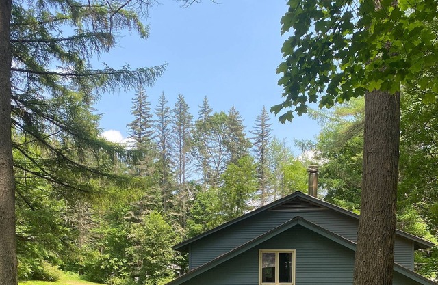 PETS Welcome Book Now For Ski Season