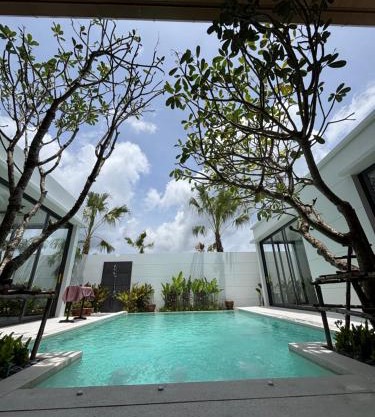 Phuket Moana Pool Villa