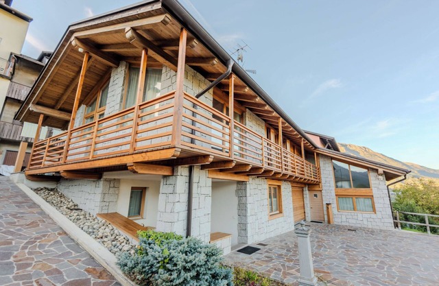 Picchio Autunno by Interhome