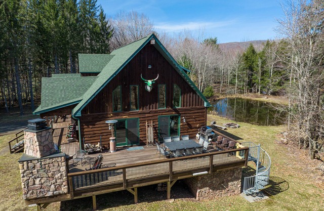 Picturesque 5- Bedroom close to Windham and Hunter