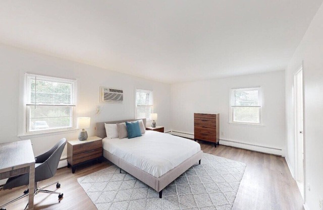 Pine Brook Apartments: Luxurious living in a stunning wooded setting