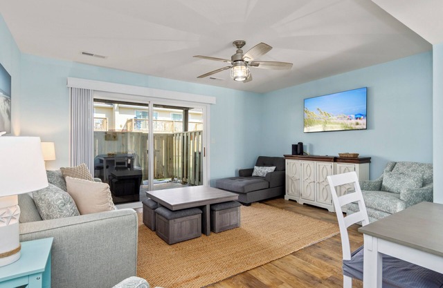 Pine Knoll Townes 126 – Oceanside 2BR w/ Pool, Porch & Beach Access