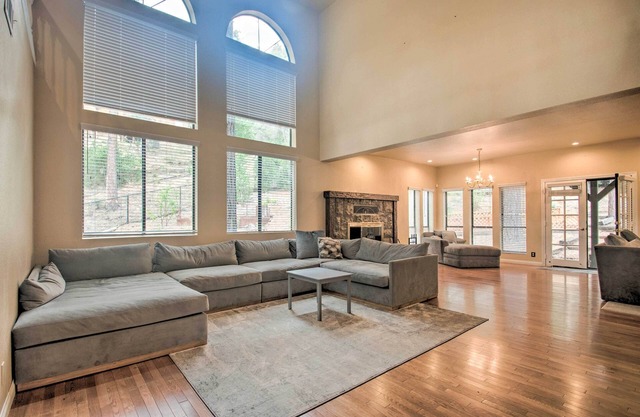 Pine Mountain Club Getaway w/ Game Room!