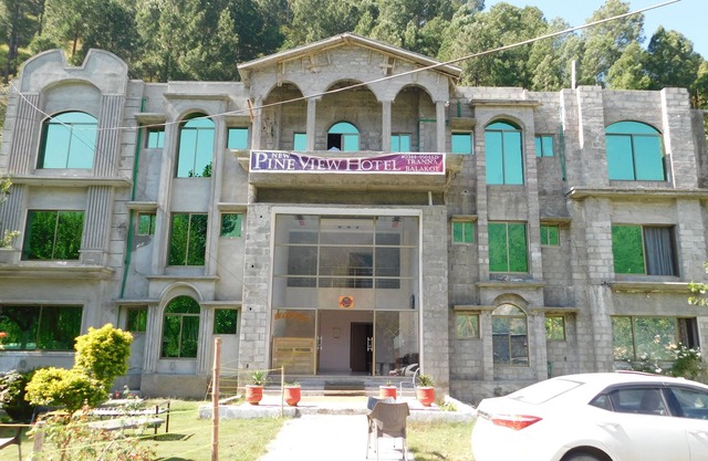 Pine View hotel and Restaurant