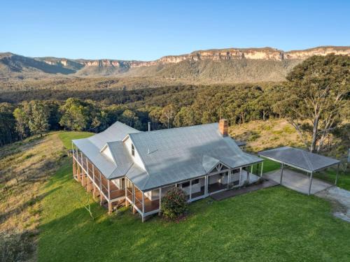 Pinnacle Lodge