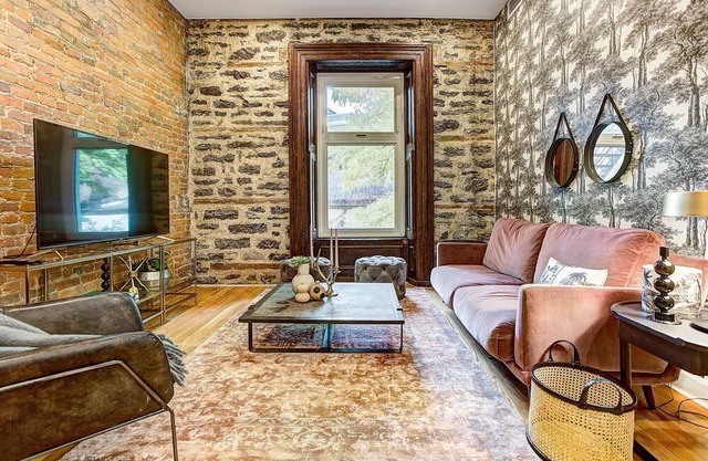 Pinterest featured-|Walk Everywhere| Heart of DT