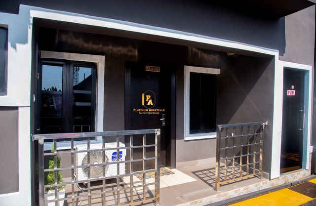 Platinum Apartelle