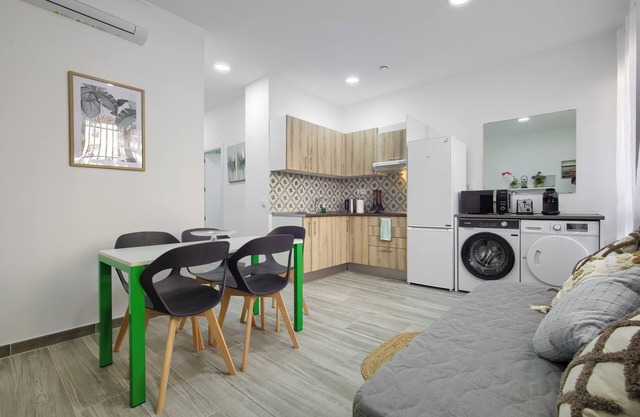 Plaza de toros de las Ventas, Ifema, Aeropuerto