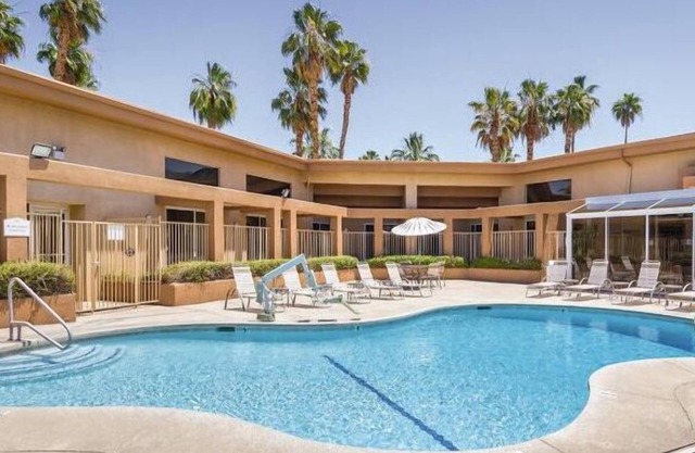 Plaza Resort and Spa Studio