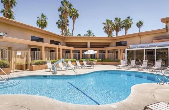 Plaza Resort and Spa Studio