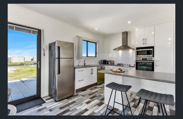 Plovers Rest at Cape Douglas