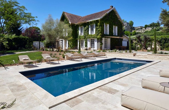Pomœria: Una villa de lujo y un jardín escondido dentro del pueblo de Saint-Émilion