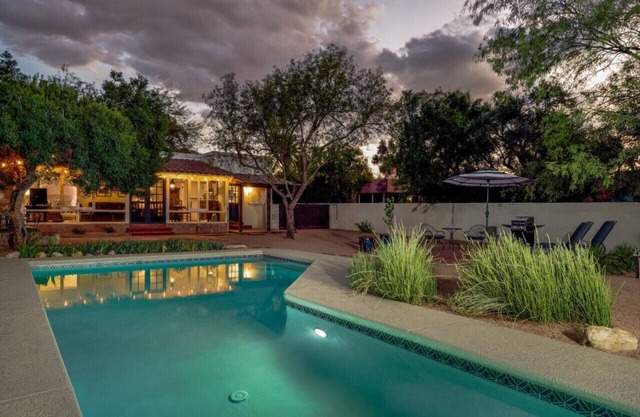 Pool / 2BR 2BA / Historic & Charming / Fenced Yard