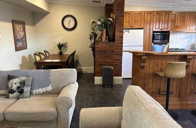 Porters Cottage Grande (two units)