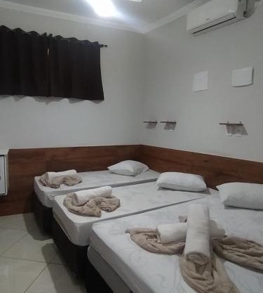 Pousada Quarto Privativo a 600 mts da basílica nova