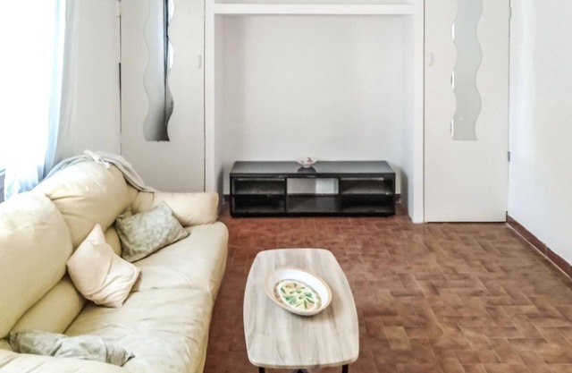 Alojamiento de 1 habitaciones en Vitrolles