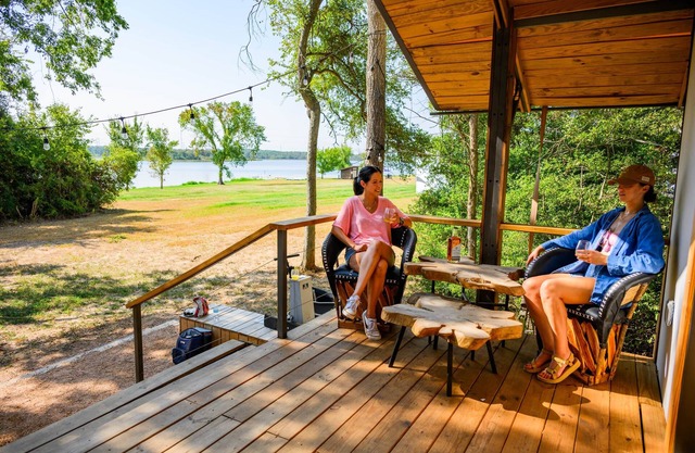 Premium Lakefront Cabin #3: The Firefly (Austin)