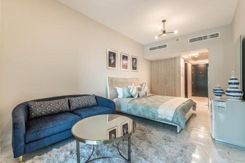 Premium Studio Few minutes to Expo Site