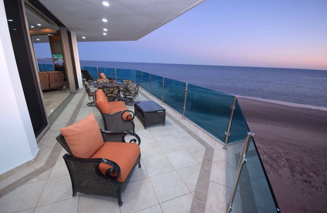 Presidential Suite con Gran Balcón Frente al Mar
