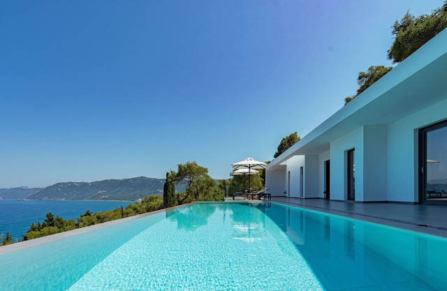 PRESTIGIO VILLAS | Nr Ag GORDIOS | Impresionantes vistas al mar