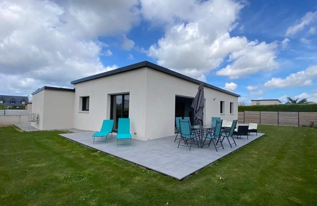 Pretty new house between sea and countryside in a quiet cul-de-sac location
