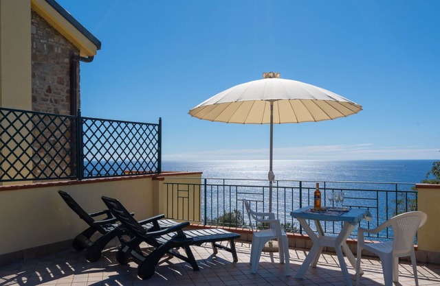 Primavera (PGI132) by Interhome