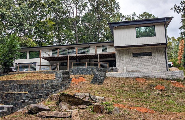 Prime ATL Estate - 8BR - Mins to Buckhead & Braves