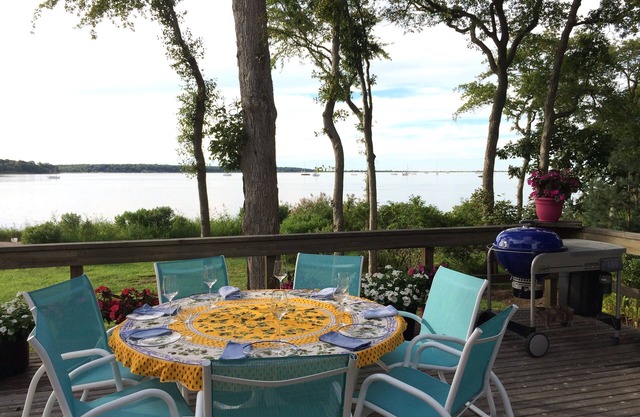 Prime East Hampton Waterfront Espectacular casa moderna con gloriosas puestas de sol