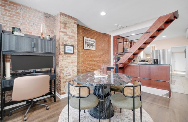 Prime Location! 2BR/2BA rowhouse steps from Ravens Stadium & Camden Yards.
