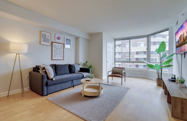 Fascinating Condo @Ballston With Gym