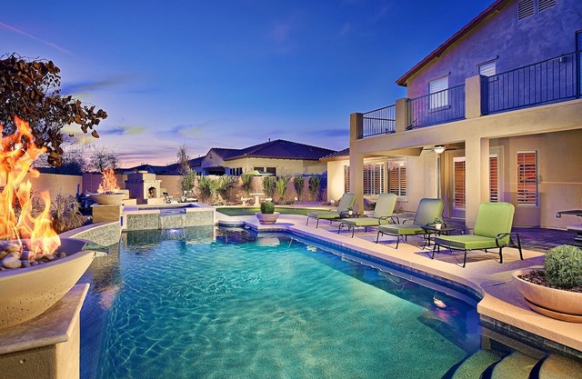 Venta flash, ahorre más ahora, piscina climatizada, jacuzzi, putting green, 2 master suites
