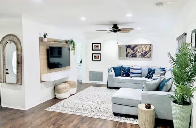 Prime location just minutes to the beaches and downtown St Pete