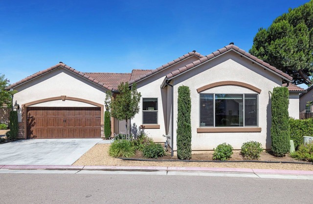 Pristine Luxury Home #3 - Walk to Restaurants