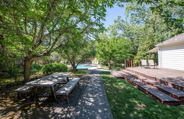 Private 8 Acre Ranch in Sonoma Valley with Pool