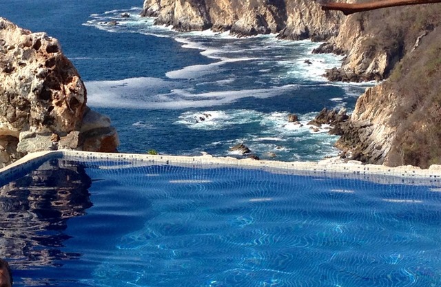 Villa privada junto al acantilado en la costa oaxaqueña con vistas inolvidables