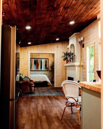 Private Couples Retreat Scenic Hottub -Fireplace