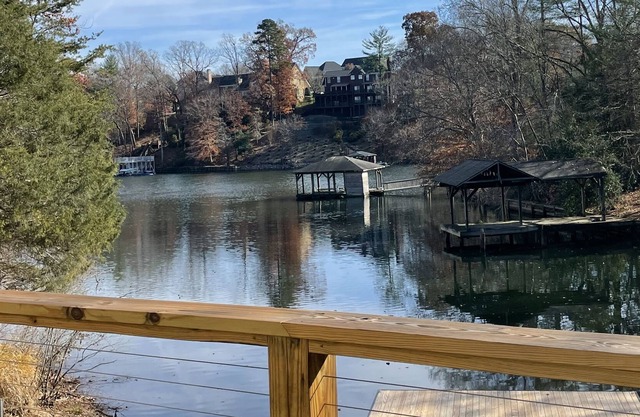 Private cozy lake house with indoor pool!