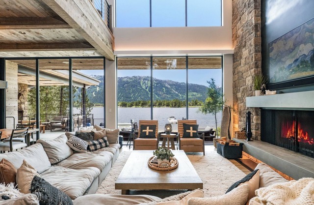 Private Dock-Sauna-Hot Tub-Fire Place-PatioHeaters