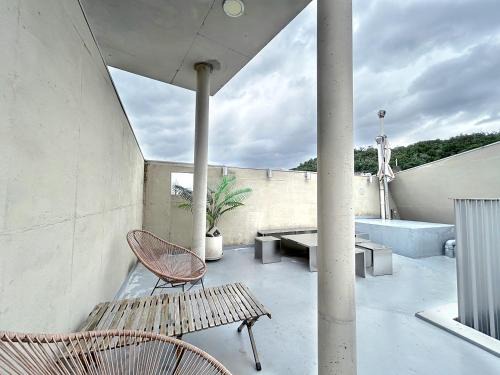 Private duplex house with a nice rooftop - Foreigner only