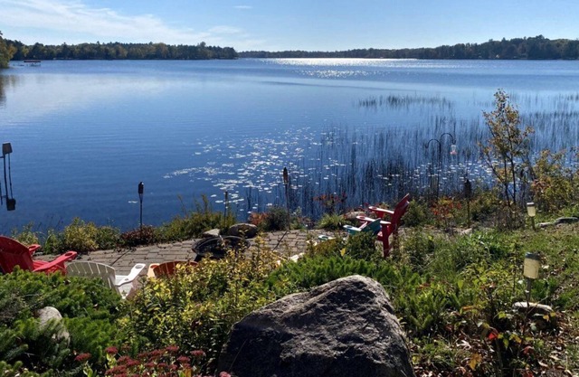 Private Gull lake home - Amazing lake views