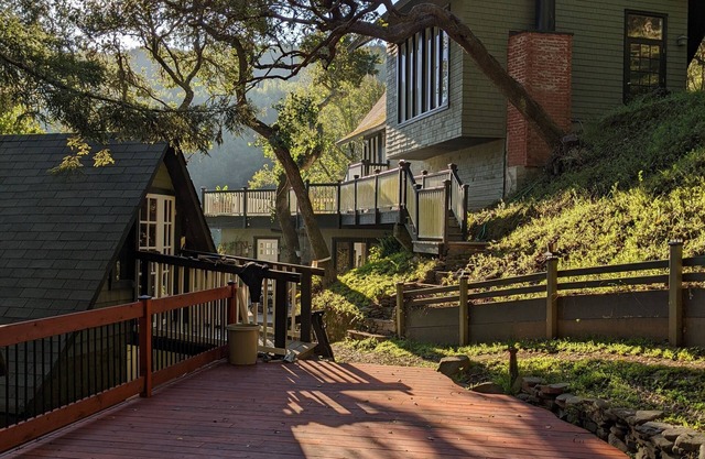 Private home+ hot tub forest hill views