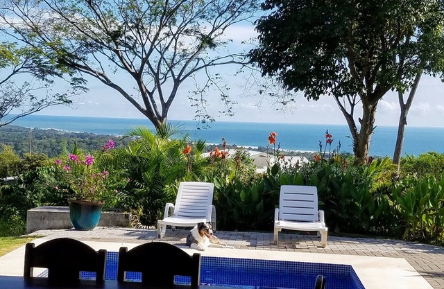 ¡Casa privada perfecta para visitantes por primera vez! Seguro, tranquilo y cerca de la playa