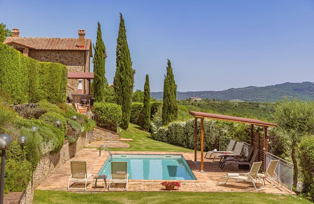 VILLA PRIVADA TOSCANA CON A / C Y PISCINA !!! / 4-6-8personas