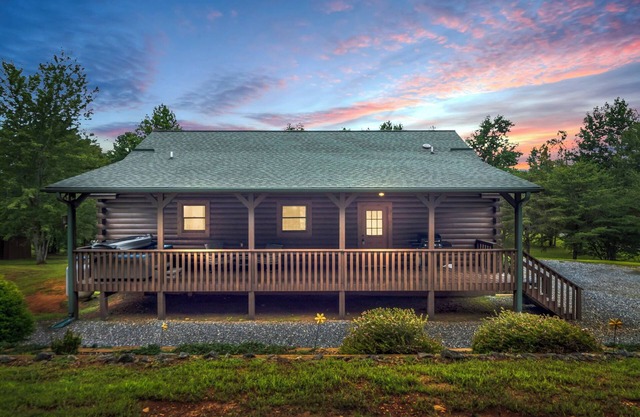 Private Mountain Cabin w/ Hot Tub, Trails & Cozy Firepit