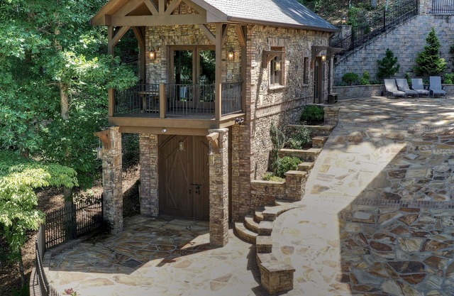 Private Mountain Rock Cabin with Spectacular Views