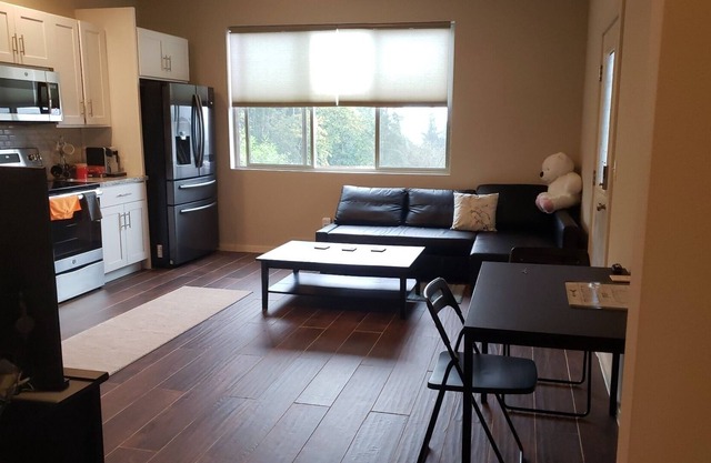 Nueva suite privada de lavandería y cocina completa entre Seattle Tacoma