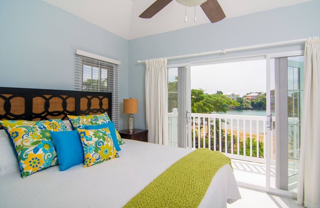 Frente a la playa Casa Little Bay Country Club Negril