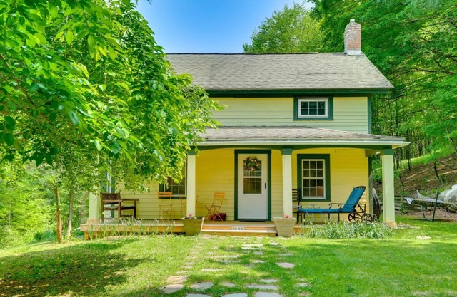 Private, Quaint 1870 Farmhouse