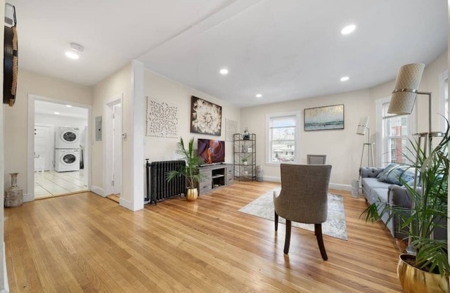 Private Room w/ twin Alcove near Charles River