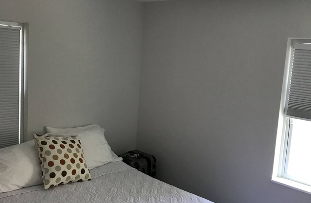 Private-Single family remodeled 2 bed 1 bath.